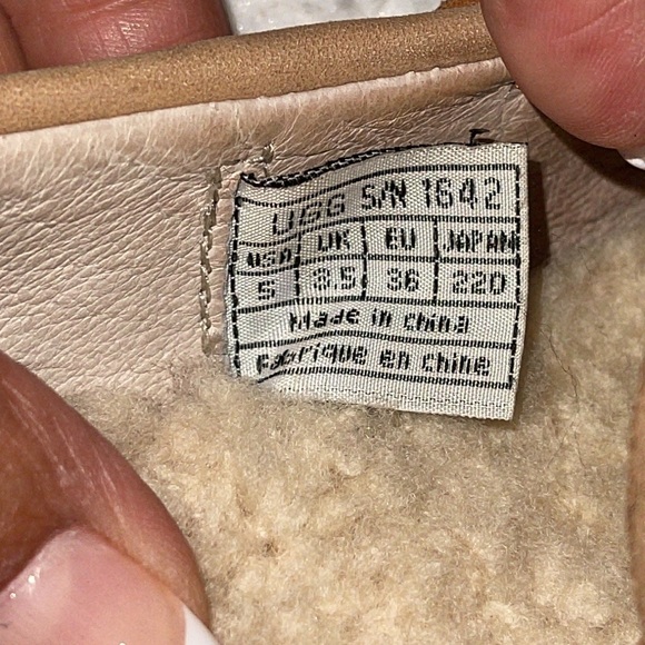 UGG Australia Tan Sheepskin Leather Driving Moccasin Seafoam Flats Size 5 in tan - Picture 8 of 12